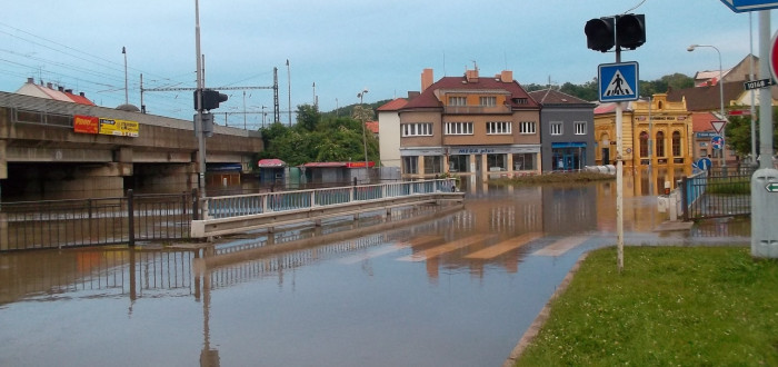Přesně před pěti lety se střed Kralup nad Vltavou změnil v rybník.