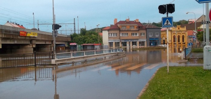 Přesně před pěti lety se střed Kralup nad Vltavou změnil v rybník.