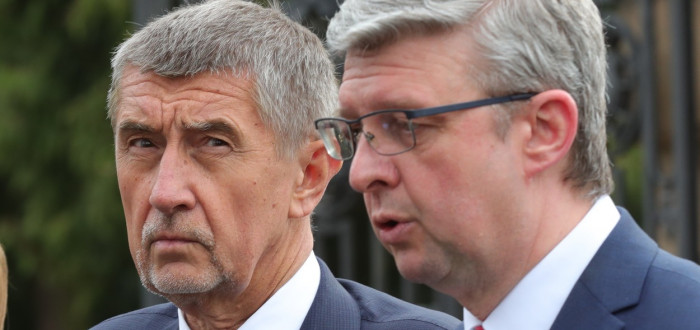 Babiš si nechával dohazovat kšefty i od svých lidí v politice