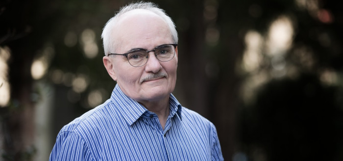 František Dostálek spolu s Janem Žůrkem založili českou pobočku KPMG v roce 1990, v té době měla firma pět zaměstnanců