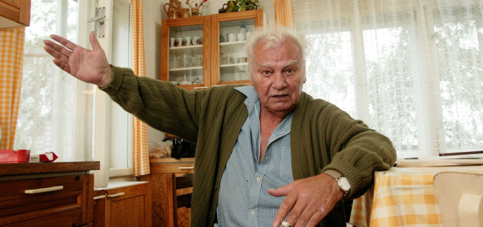 Jeho životem prošlo mnoho žen, jen jedna s ním ale zůstala do konce života