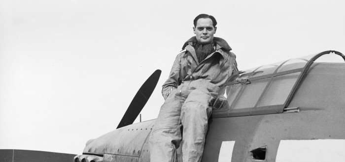 Pilot Douglas Bader přišel o nohy, ale odvahu neztratil.