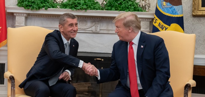 Andrej Babiš s Donaldem Trumpem. Nyní nemá státní funkci ani jeden z nich, ale volby se blíží
