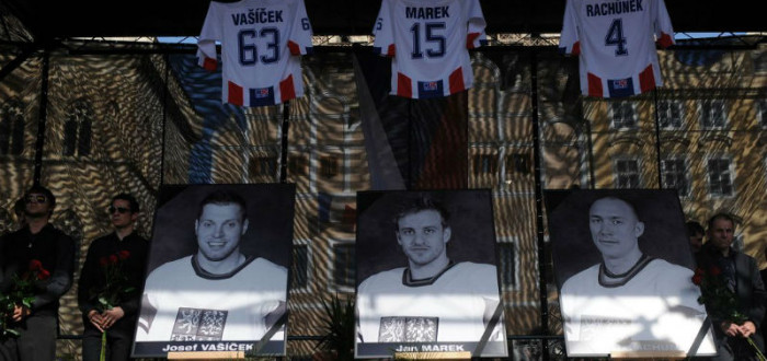 Tragédie stála život naše hokejové reprezentanty Jana Marka, Karla Rachůnka a Josefa Vašíčka