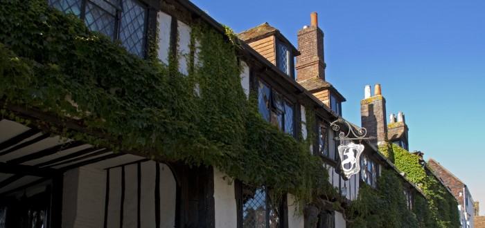 Hotel Mermaid Inn v Essexu se může pochlubit velkým množstvím děsivých i poklidných duchů
