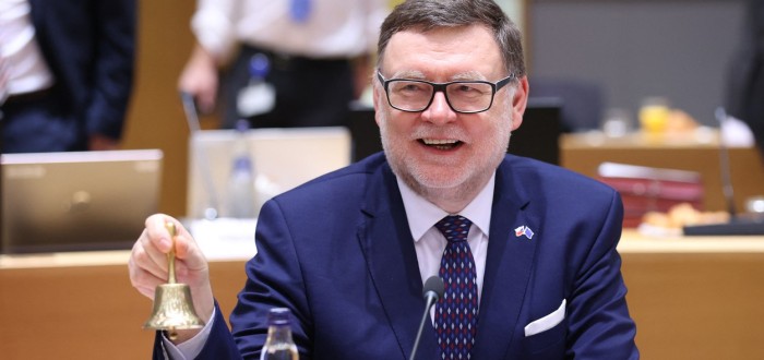 Ministr financí zvonečkem možná přivolává Ježíška. Otázka je, komu nadělí