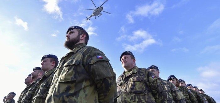 Vstupní fyzické testy do armády se hodně zjednodušily. Možná až moc