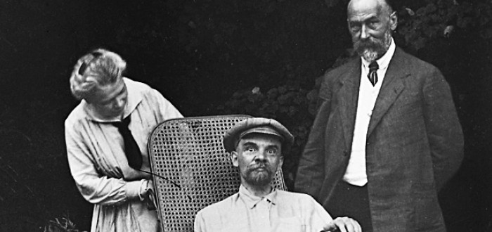 Leninova poslední fotografie ukazuje, jak bylo jeho tělo v 53 letech zničené