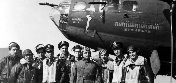 Posádka letounu B-17F Memphis Belle byla oslavována