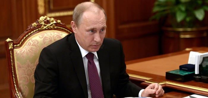 Komsomolská pravda píše, co chce Putin číst - a tak pořád ještě vychází... 