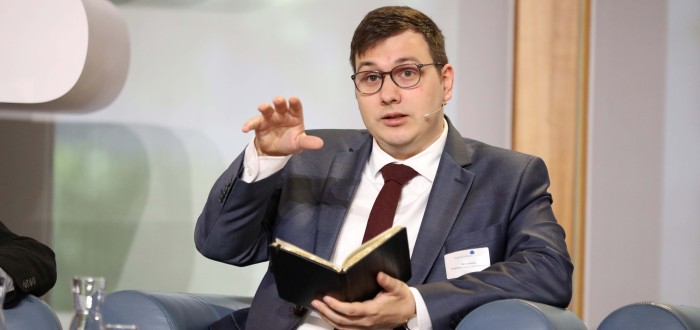 Lipavský prý z přednášky srabácky utekl. Pravda je ale jinde