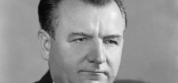Klement Gottwald a s ním i jeho spolustraníci zavedli v roce 1948 systém jednotné volební kandidátky, který přetrval až do roku 1989
