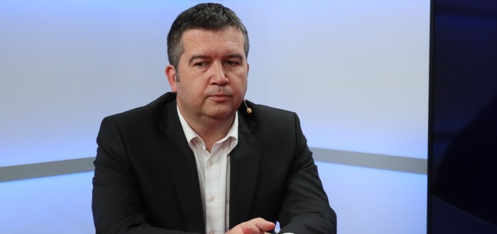 Jan Hamáček se stal hrobařem ČSSD