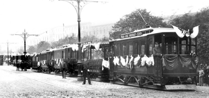 První tramvaje na konci 19. století v Praze