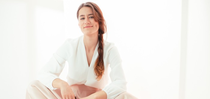 Smutek přejde sám, pokud ho pochopíme a prožijeme, a to je také jeho účel, tak nám může předat potřebnou zkušenost, radí mentorka Veronika Navarro