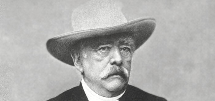 Starý pán Otto von Bismarck toho věděl na mladého císaře víc, než měl. Stálo ho to křeslo kancléře