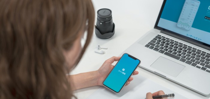Baterii ve vašem telefonu či notebooku poškozuje mimo jiné i její neustálé zapojení do nabíječky