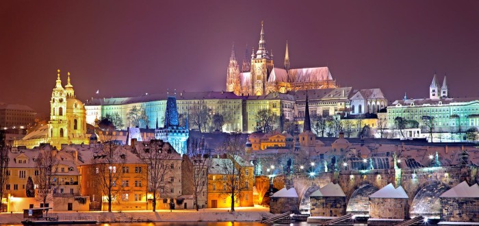 Pražský hrad prošel za staletí mnoha proměnami. To, co ale dokázal Husákův režim, si nedovolil nikdo