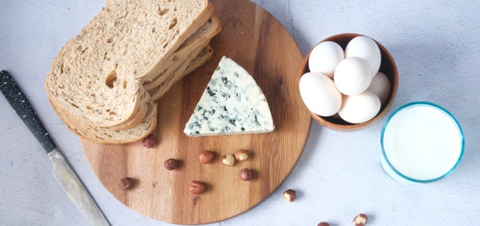 Vysokou hladinu cholesterolu v krvi způsobují zejména živočišné produkty