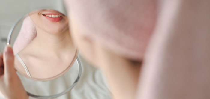 Kůže je největší lidský orgán. Každou chvíli se na ní objeví skvrny nebo vyrážky a jizvičky. Pot, nadváha ani cukrovka jí nesvědčí 