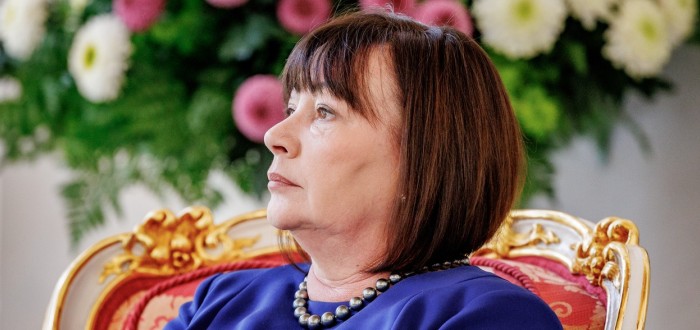 Ivana Zemanová nebyla ve funkci první dámy příliš aktivní. Nebylo ji vidět ani v době covidu či uprchlické krize. Založila ale nadaci na pomoc znevýhodněným skupinám