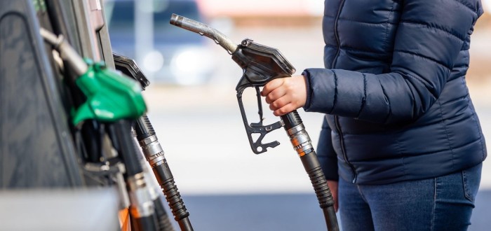 Předseda Správy státních hmotných rezerv Pavel Švagr v pondělí vyzval distributory a prodejce pohonných hmot, aby přistupovali ke zvyšování cen uvážlivě. Asi ho neposlechli