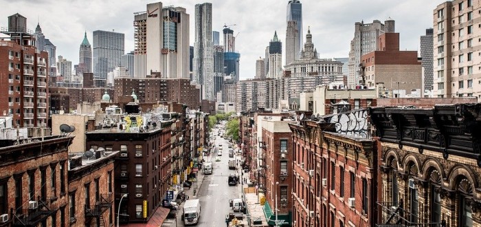 Nejvíce nakažených a zemřelých v USA má stát New York