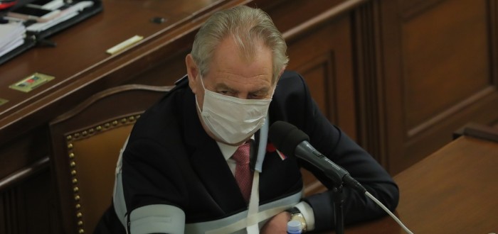 Prezident Zeman promluvil k poslancům, připomněl svoje vychování a podpořil rozpočet