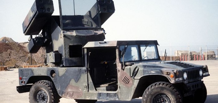 Americký hybridní protiletadlový komplet M1097 Avenger. USA dodaly Ukrajině 4 tyto systémy