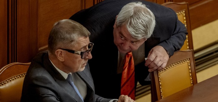Tihle o nás rozhodují, smutné...