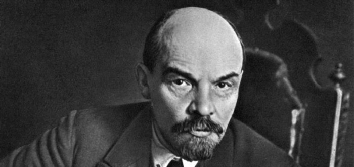 Vladimir Iljič Lenin neplánoval tak honosný posmrtný život, ale jeho soudruzi jinak nedali...