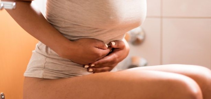 Ze strachu, úzkosti nebo stresu se zejména u starších pacientů může objevit psychogenní inkontinence