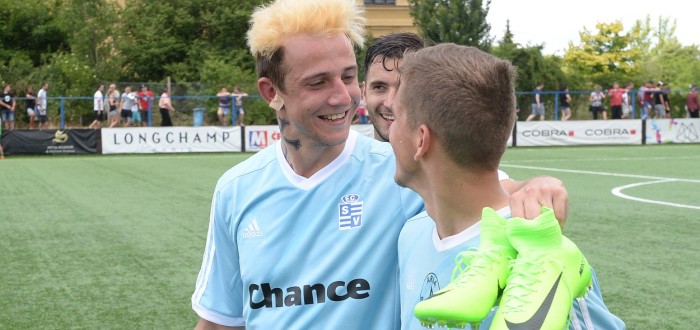 Fotbalista Julius „Lavi“ Lavický si v seriálu Vyšehrad získal mnoho fanoušků