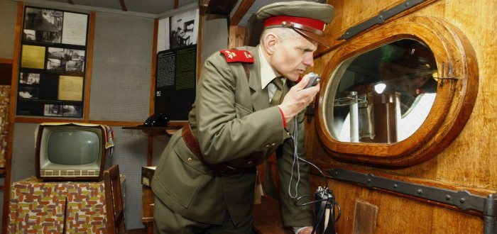 Jedna z pozorovatelen StB byla v chrámu sv. Mikuláše, říkalo se jí KAJKA