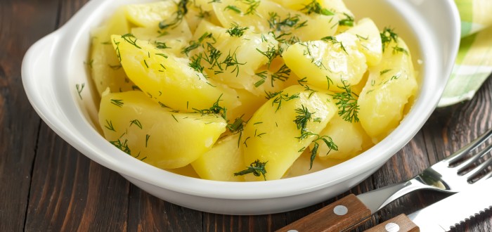 Na vaření ve slupce se nejlépe hodí brambory typu A