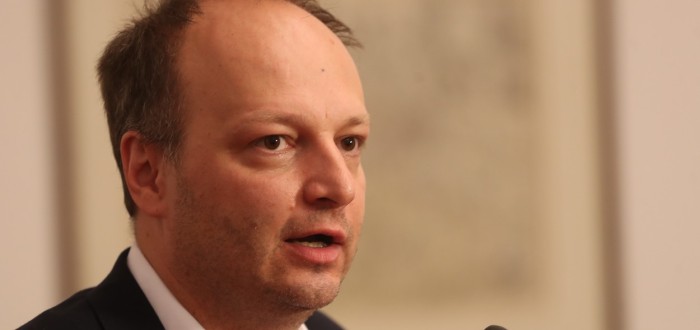 Václav Láska je advokát, bývalý policejní vyšetřovatel a předseda správní rady Transparency International