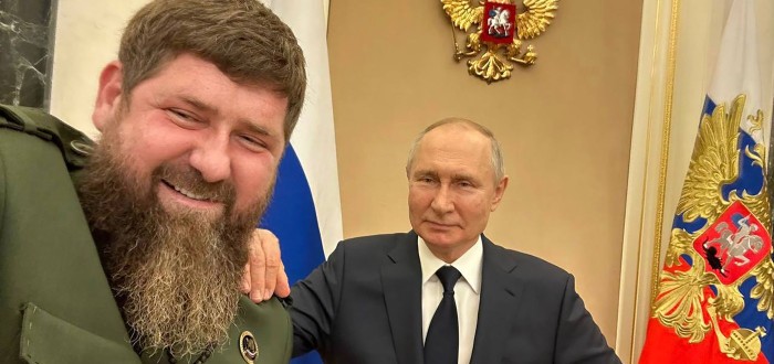 Ramzan Kadyrov je věrným služebníkem Vladimira Putina. Proto se drží u moci