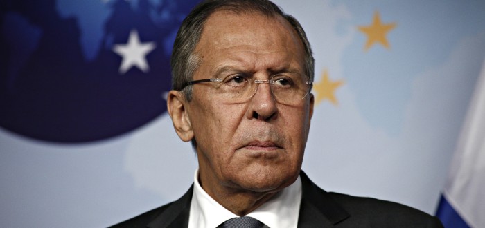 Lavrov absolvoval střední školu se stříbrnou medailí. V roce 1972 vystudoval Státní institut mezinárodních vztahů v Moskvě