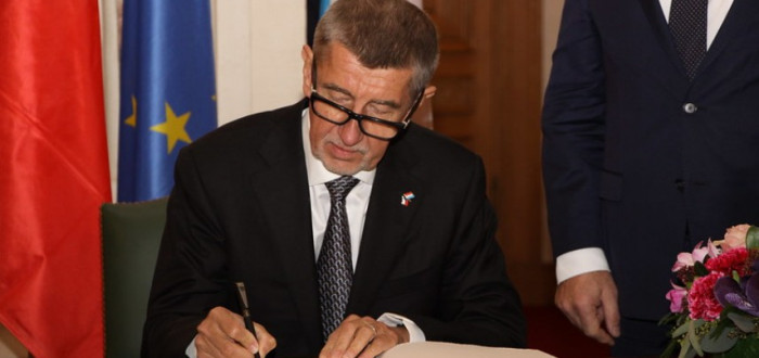 Andrej Babiš ve druhém kole prezidentské volby prohrál. Nyní cílí na voliče SPD