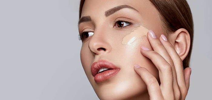 Make up byl v minulosti doslova zdravotním rizikem