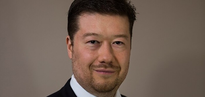 Tomio Okamura se neomlouvá často. Tentokrát dokonce musel přiznat, že věří České televizi