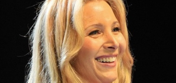 Herečka Lisa Kudrow - představitelka ztřeštěné Phoebe Buffay ze seriálu Přátelé. Nebyla to ale její jediná filmová ani televizní role