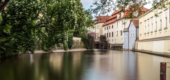 Nádherná pražská Čertovka nabízí několik zajímavých pohledů, které možná neznáte