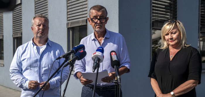 Andrej Babiš zřejmě trpí ztrátou paměti. Tvrdí, že jeho hnutí nemělo 12 let žádný skandál