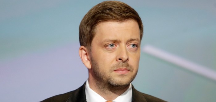 Vít Rakušan by měl mít přehled i o tom, kde jsou nasazováni členové Ochranné služby Policie ČR. V čím zájmu je v současné válečné době hlídání ruských objektů v Praze?