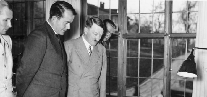 Adolf Hitler a jeho architekt Albert Speer, tady ještě budovali třetí říši