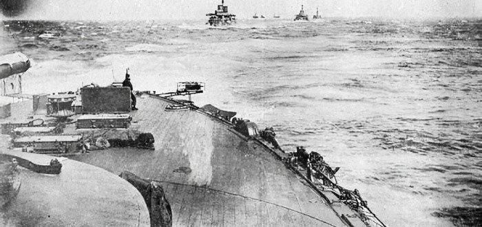 Japonské lodě vyplouvají vstříc ruské flotile