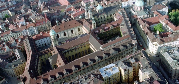 Klementinum je druhý největší areál budov po Pražském hradu