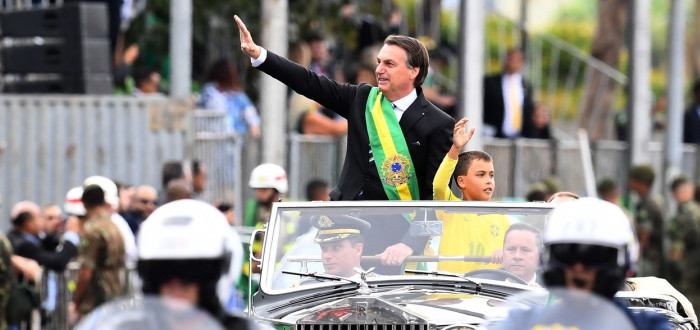 Jair Bolsonaro při inauguraci zdraví svoje voliče