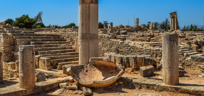 Organizace nelegálně vykopávala starožitné předměty na místech, kam se dosud nedostali archeologové